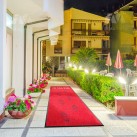 Outdoor Logo Turf Mats for Business Entrances	